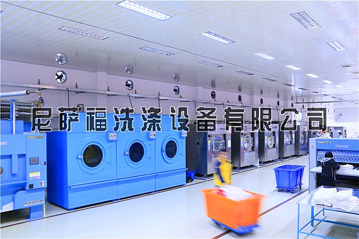 2C1A轻松充笔记本！大疆DJIpower140W氮化镓充电器图赏(图1)